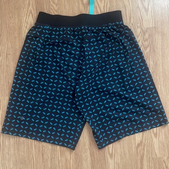 Lululemon Mens Core Short 11” - Picture 2 of 6
